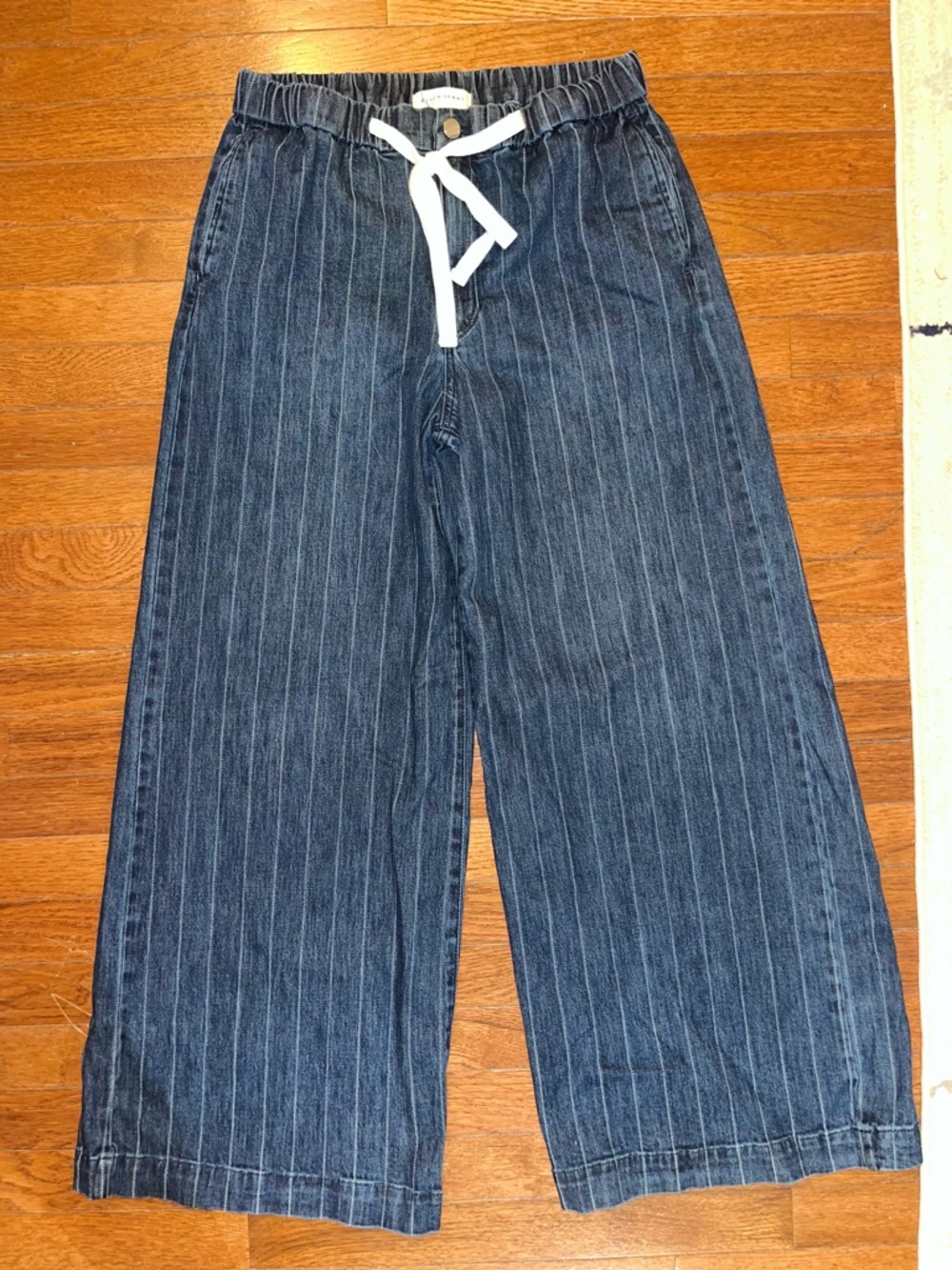 🚨👖Brand new Risen LA Wide Leg Pinstripe Denim Pants with Drawstring size Medium